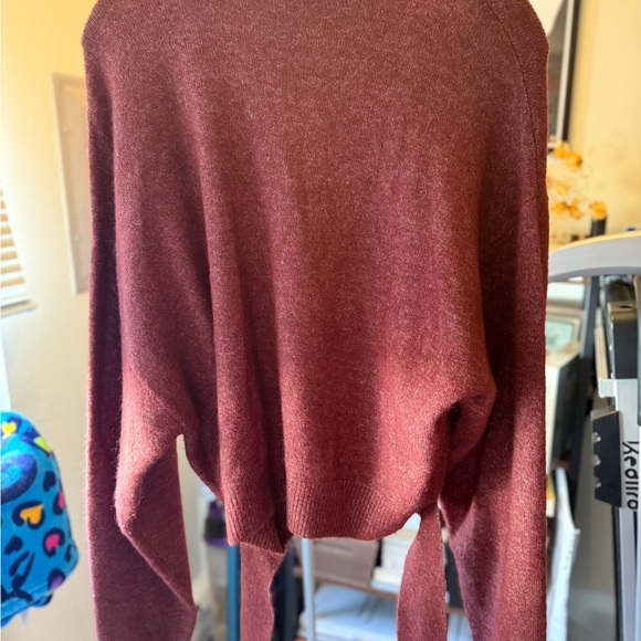 Wilfred Limited Edition Ashy Rose Pink Turtleneck Sweater - Picture 3 of 5